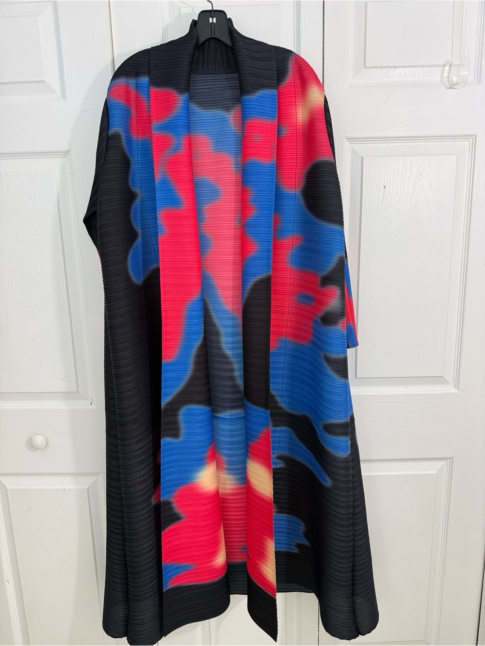 Amazon Abstract Pleaded Accordion Duster Coating Size XL Black Blue Red